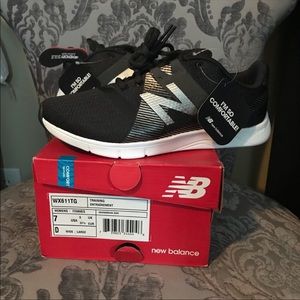 New Balance 7w 611v1 Cross Trainer Black/Charcoal